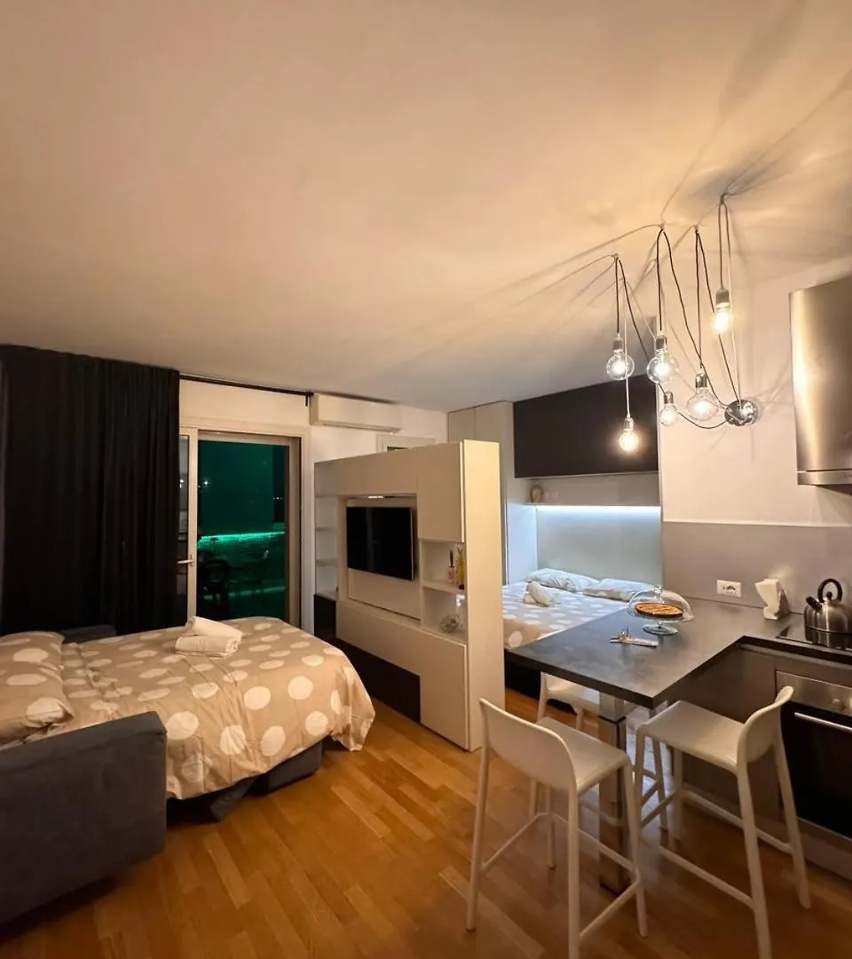 Modern Loft Private Apartment Rome